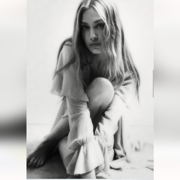 BNWT! Zara long lace dressing gown (M-L) - Picture 4 of 9